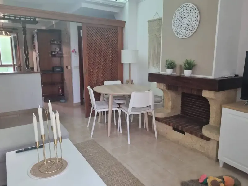 Lovely 3-bedroom flat in Cala Bona — photo 2