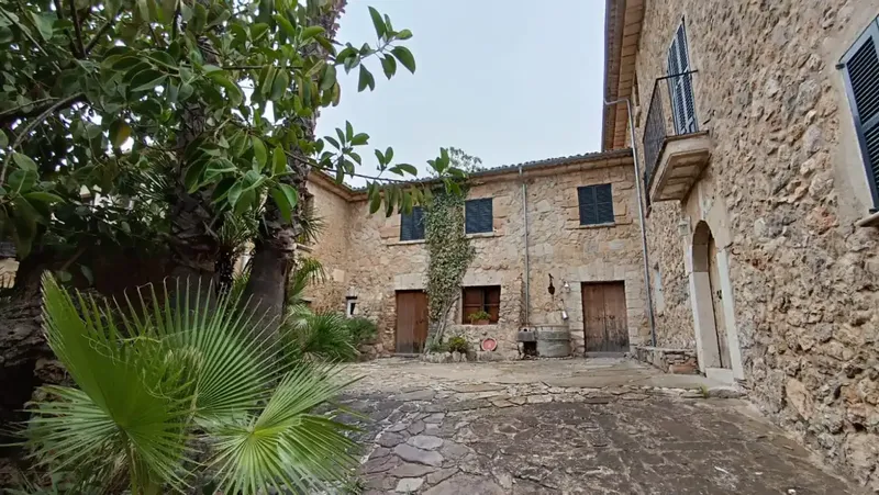 Impressive and very rare rural property with 12 bedrooms and own oil mill for sale in Estellencs — photo 6