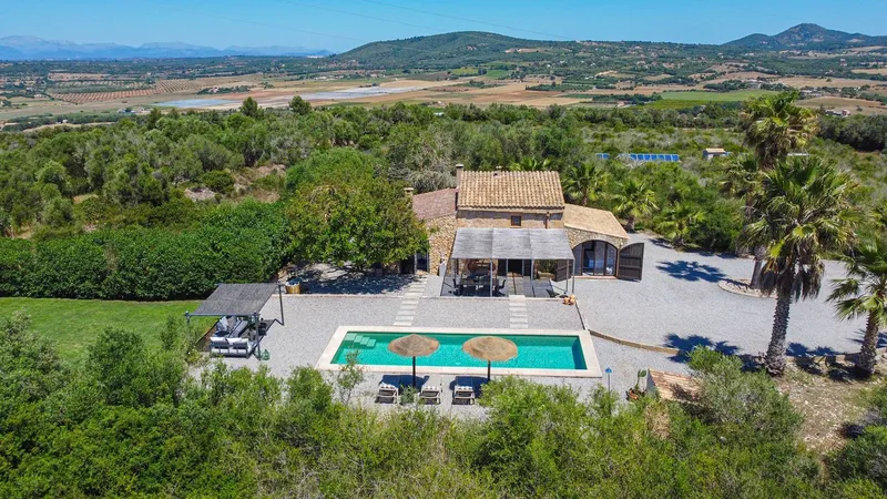 A Mediterranean haven of peace with panoramic views, pool and holiday rental licence — photo 1