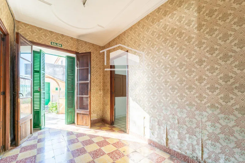 House in Son Sardina to renovate, spacious single-storey space, garden and storage room — photo 11
