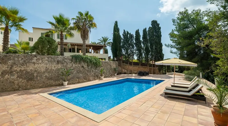 Historic eight-bedroom estate with guest apartment and mountain views in Palma — photo 2