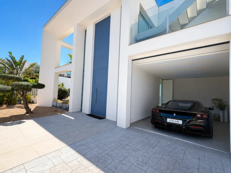 Luxury Villa for Sale in Port Adriano with Rooftop Terrace and Sea Views — photo 3