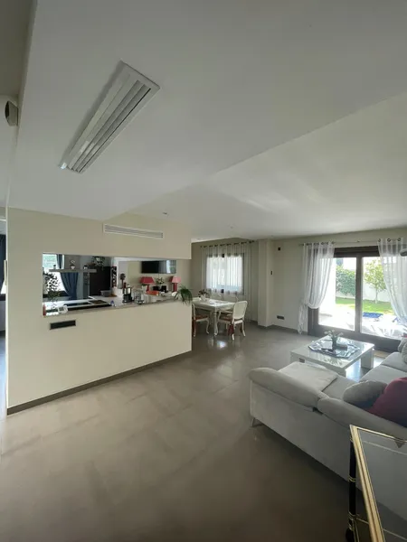 Exclusiva Villa en Playa de Palma – Una Oportunidad Única en Ubicación Privilegiada — photo 5