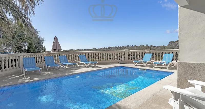 Villa on the first sea line with holiday rental license - Cala Pi — photo 3