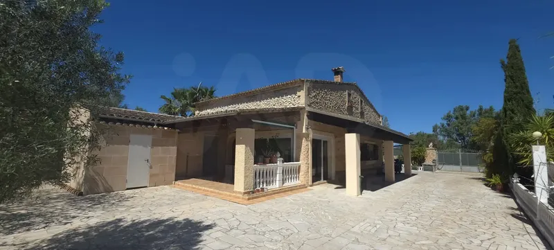 Rustic finca with pool and absolute privacy in Algaida – 7,880 m² of land — photo 2