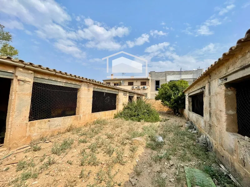 Urban plot for sale of 688 m² in Ses Salines — photo 2