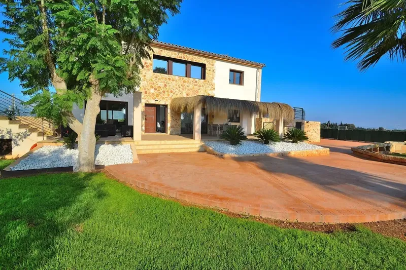 Magnificent newly built finca combining the charm of traditional Mallorcan architecture with modern comforts — photo 8
