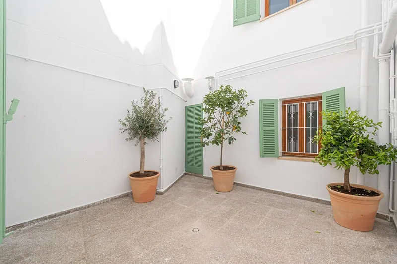 Villa in Ciudad Jardin - Top location on the second sea line — photo 9