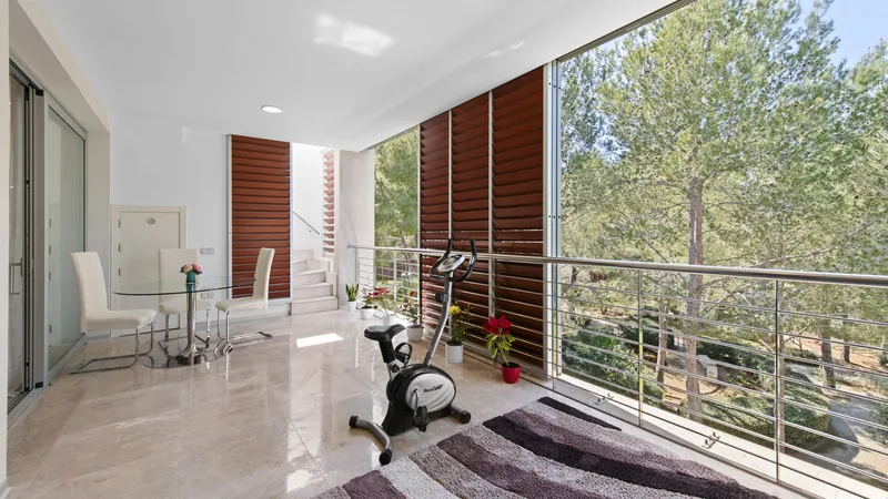 Exclusive penthouse for sale in Bendinat in a prime location — photo 1