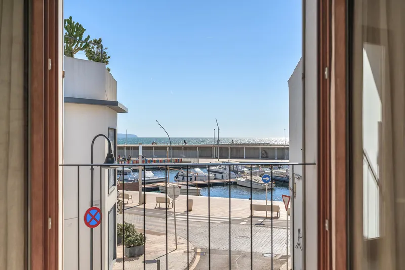 Casa de lujo con vistas al mar en venta en Molinar con terraza, piscina, ascensor y aparcamiento — photo 8