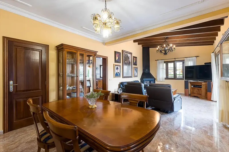 In the quiet area of Son Macià in Marratxí, this spectacular 170 m² detached house is for sale, all on one floor, very bright — photo 12