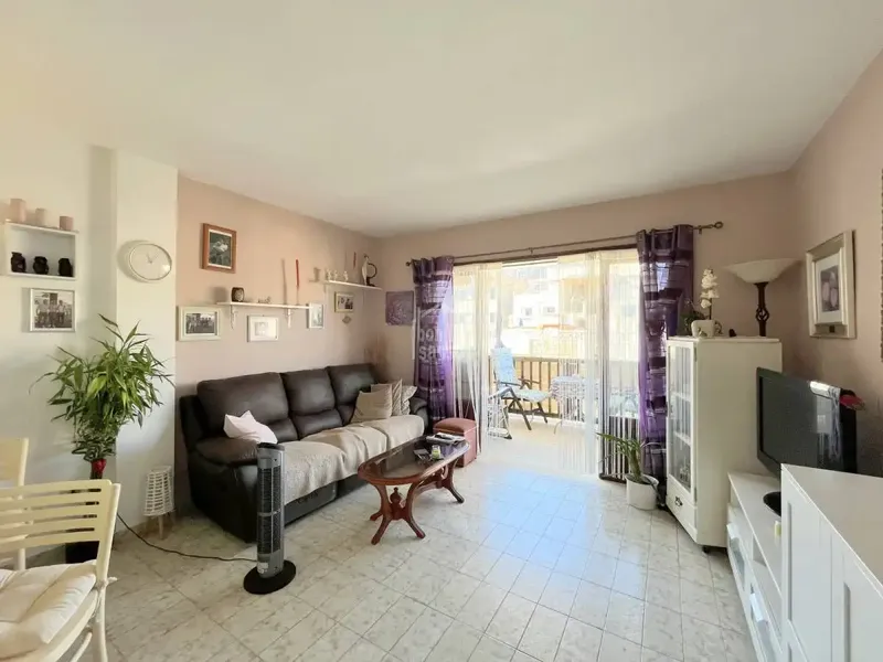 Apartment on the third floor with lateral sea views — photo 6