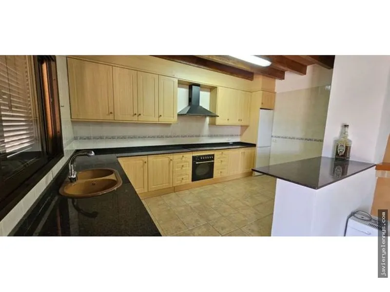 Rental of independent house or chalet on Calle de Can Puig — photo 12
