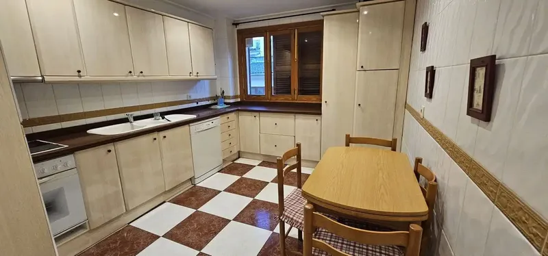 Ático Luminoso con Terraza Exclusiva - ¡Tu Espacio Perfecto te Espera! — photo 3