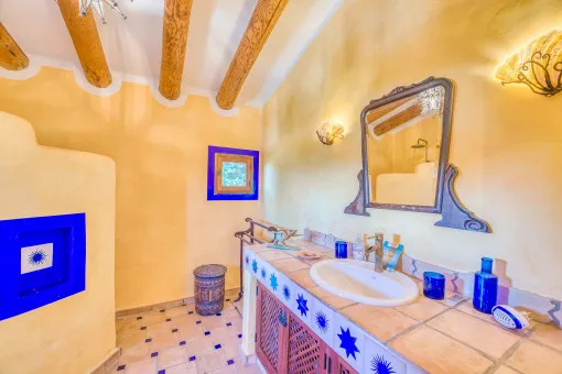 Bonaire, unique villa with large pool, tropical garden and views over Pollensa Bay — photo 12