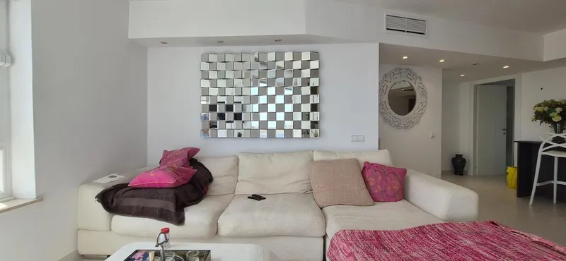 Illetes - Front Line 2 Bedroom Modern Apartment With Amazing Sea Views — photo 8
