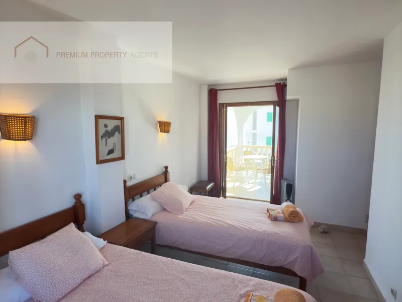 Studio 1 Bedroom — photo 12