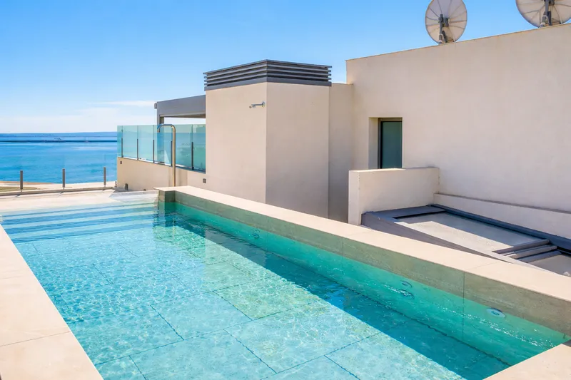 Exceptional penthouse with private pool and breathtaking panoramic views of the harbor and Palma — photo 12