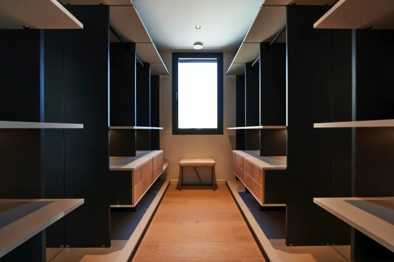 Contemporary four-bedroom luxury villa for sale in Bonanova, Palma — photo 9