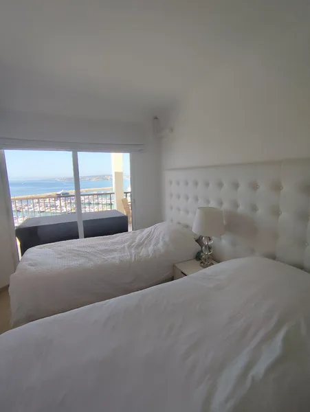 Apartment in Port Portals with spectacular sea views — photo 10