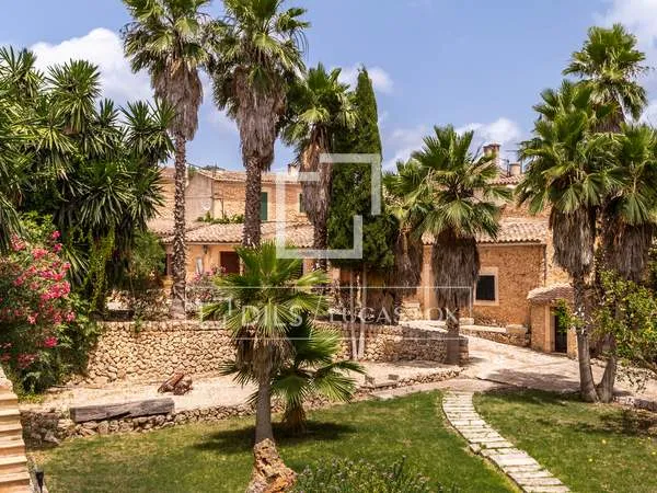2,134m² hotel for sale in Algaida, Balearic Islands — photo 1