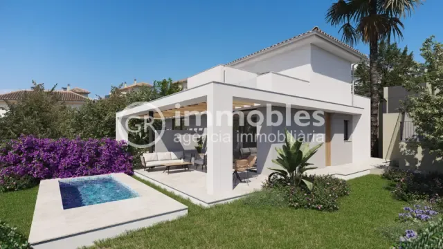 Terraced house in S'Estany d'en Mas — photo 1
