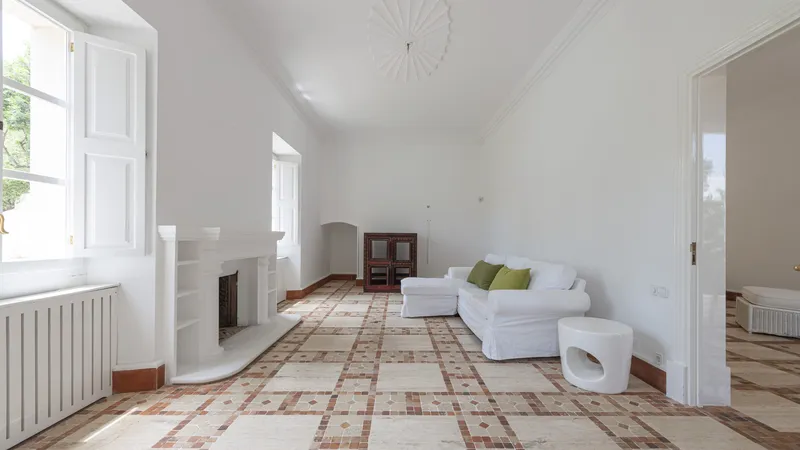 Elegant villa in El Terreno with park-like garden, pool and stunning views of the harbor — photo 5