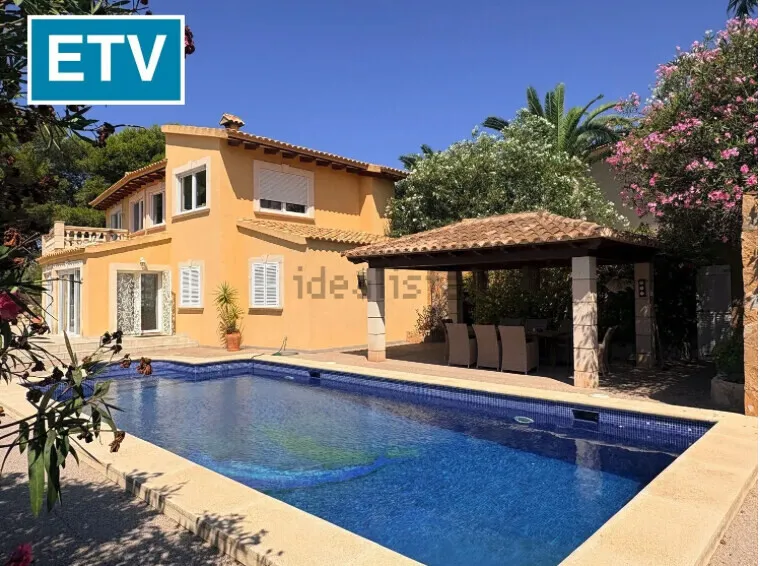 Mediterranean-style detached house with sea views and holiday rental licence in Cala Pi — photo 3