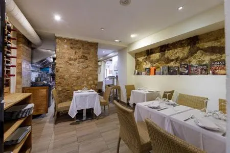 Business - Binissalem (Centro), Built Surface 161m², 1 Room, 3 Bathrooms — photo 10
