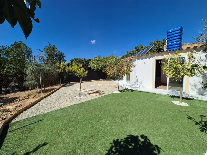 Se ofrece en alquiler un encantador apartamento en una finca rústica completamente amueblada, perfecto para una persona o una pareja que bus — photo 11