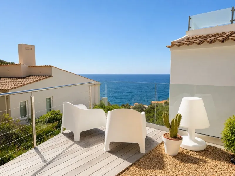 Prime Location in Port Andratx – Stylish Apartment with Garden, Chill-out Area, and Stunning Sea Views - Port d'Andratx - 2 Bedrooms, 100 m² — photo 3