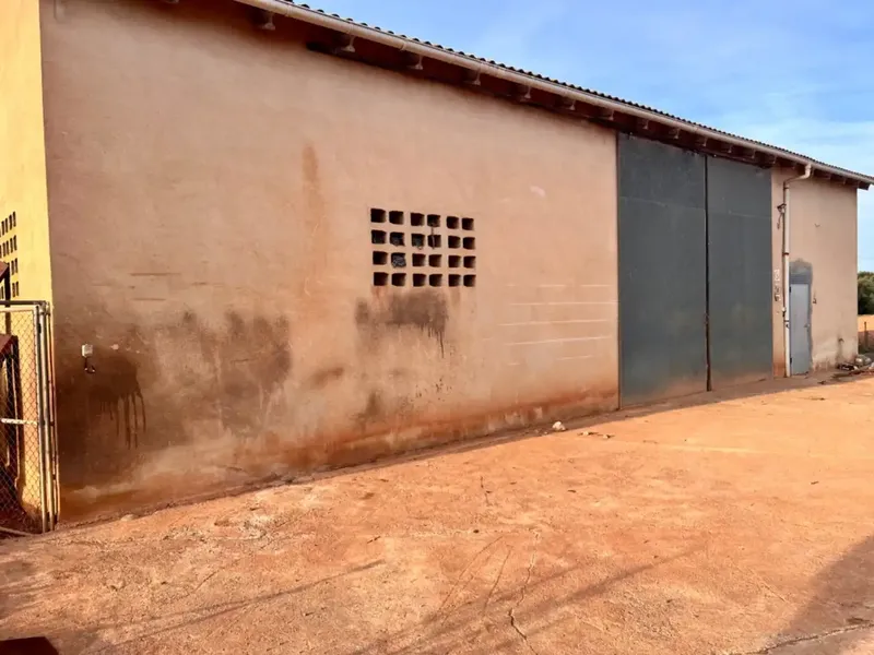 Rustic estate for sale, between Llubí and Muro, about 39,000 m2 of land, with several constructions, a large safareig, an agricultural warehouse and — photo 8