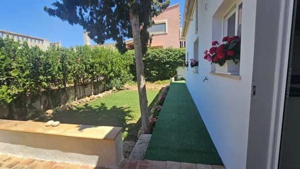 Mediterranean charm and comfort in Sa Ràpita – Holiday home with two covered terraces and fireplace — photo 2