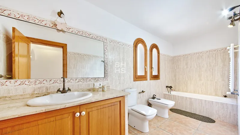 Villa for sale in S'Aranjassa — photo 11