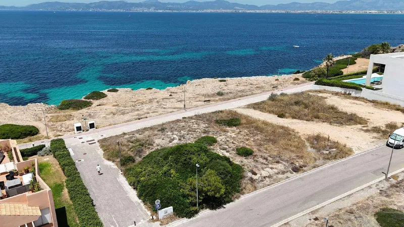 Developable Plot on the Front Line in Son Veri — photo 6