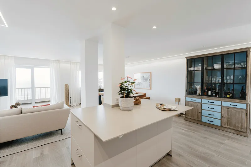 Renovated flat with sea views in Cala Major, Palma — photo 9