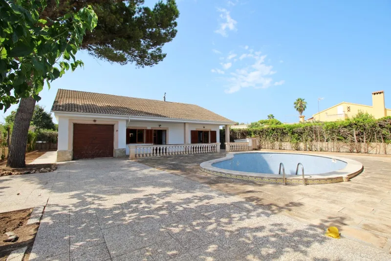 Chalet for sale in Bahia Grande — photo 1