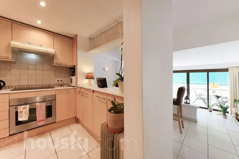 Housfy sells 🏡 bright flat located in Santa Ponça, comprising 81m2 usable (verified with the Directorate General of Cadastre). Const — photo 12