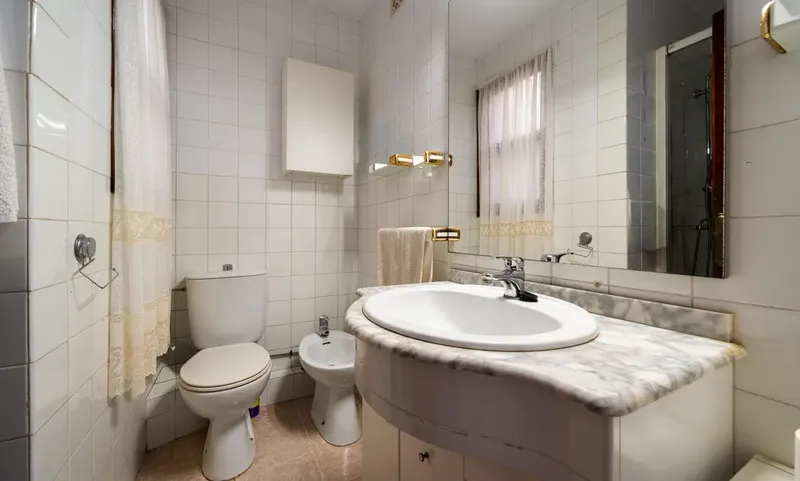 Penthouse with 17 m² terrace in Bons Aires, light, spa... — photo 12