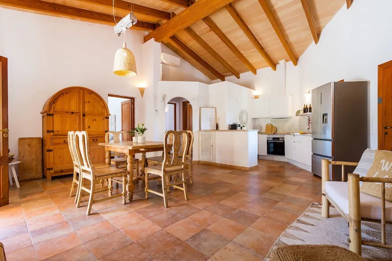 Mediterranean villa with sea views near Mondragó Nature Park — photo 7