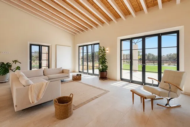 Stunning new finca with vineyard for sale in Campos, near Es Trenc, Mallorca — photo 7