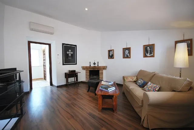 Stylish duplex apartment in moorish townhouse in Fornalutx — photo 2