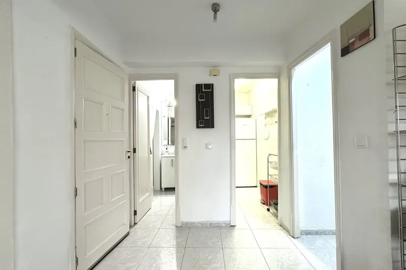 Apartment in the second line from the sea in Portixol — photo 5