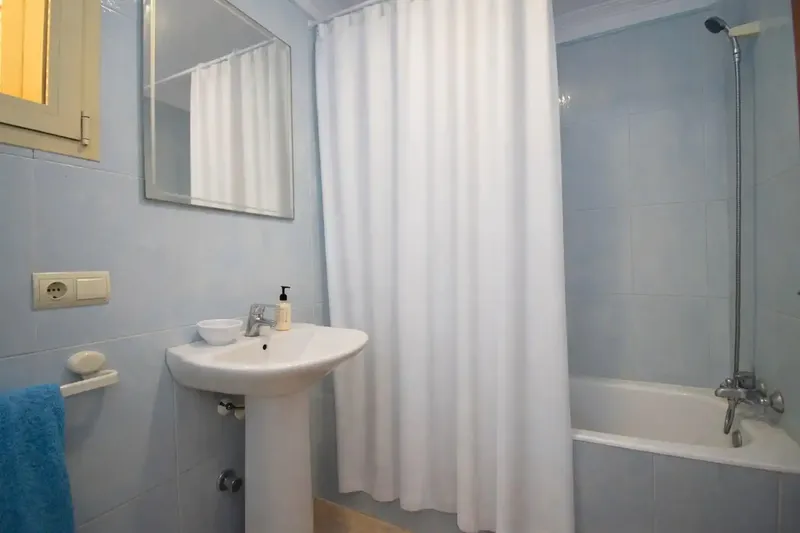 Semi-detached chalet of 241 m2, 250 m from the beach in Playa de Muro — photo 11