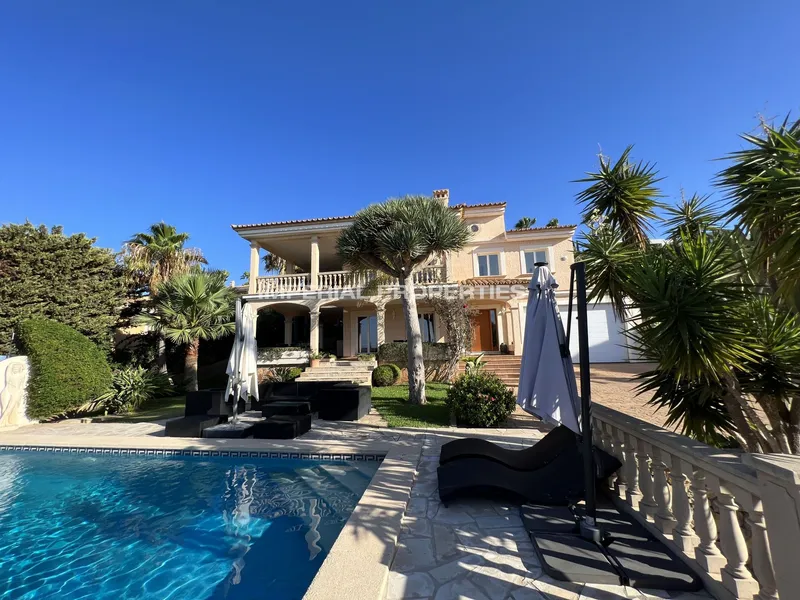 Villa in Nova Santa Ponsa, Santa Ponsa, Calvià, Mallorca — photo 1