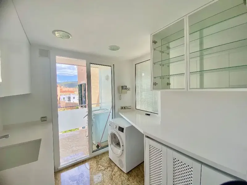 This luxurious duplex is located in Port Andratx a step away from all shops, services, bars and restaurants. It is distributed on two floors — photo 11