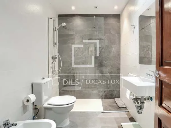 156m² apartment with 8m² terrace for sale in Palma de Mallorca — photo 7
