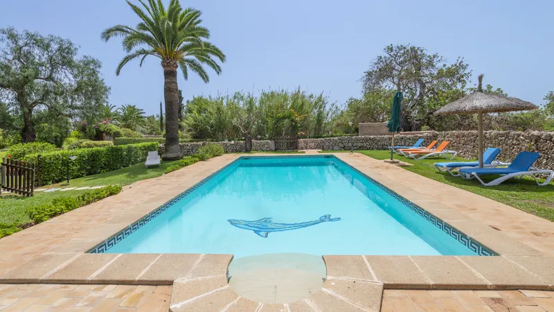 Charming finca in Calonge with beautiful, park-like garden — photo 5