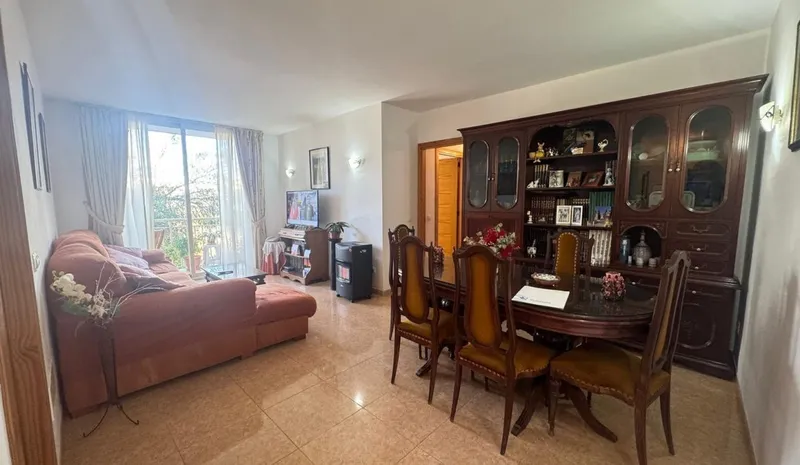 First floor apartment for sale with elevator and parking — photo 3