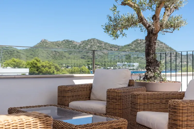 Penthouse with rooftop terrace and sea access on the northeast coast — photo 10